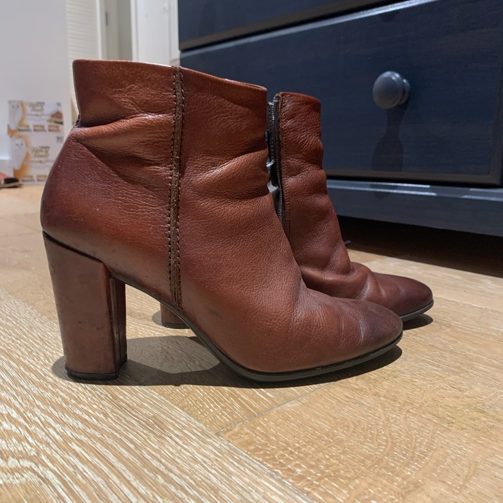 Ecco boots - size 39 fits 7.5-8